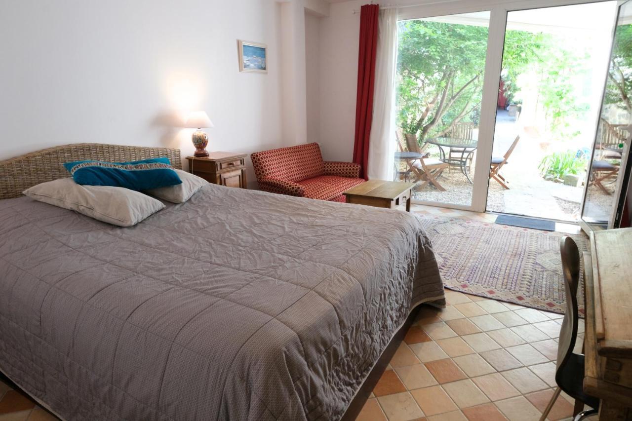 Le 3 Rue Grande Bed & Breakfast Moret-sur-Loing Exterior photo