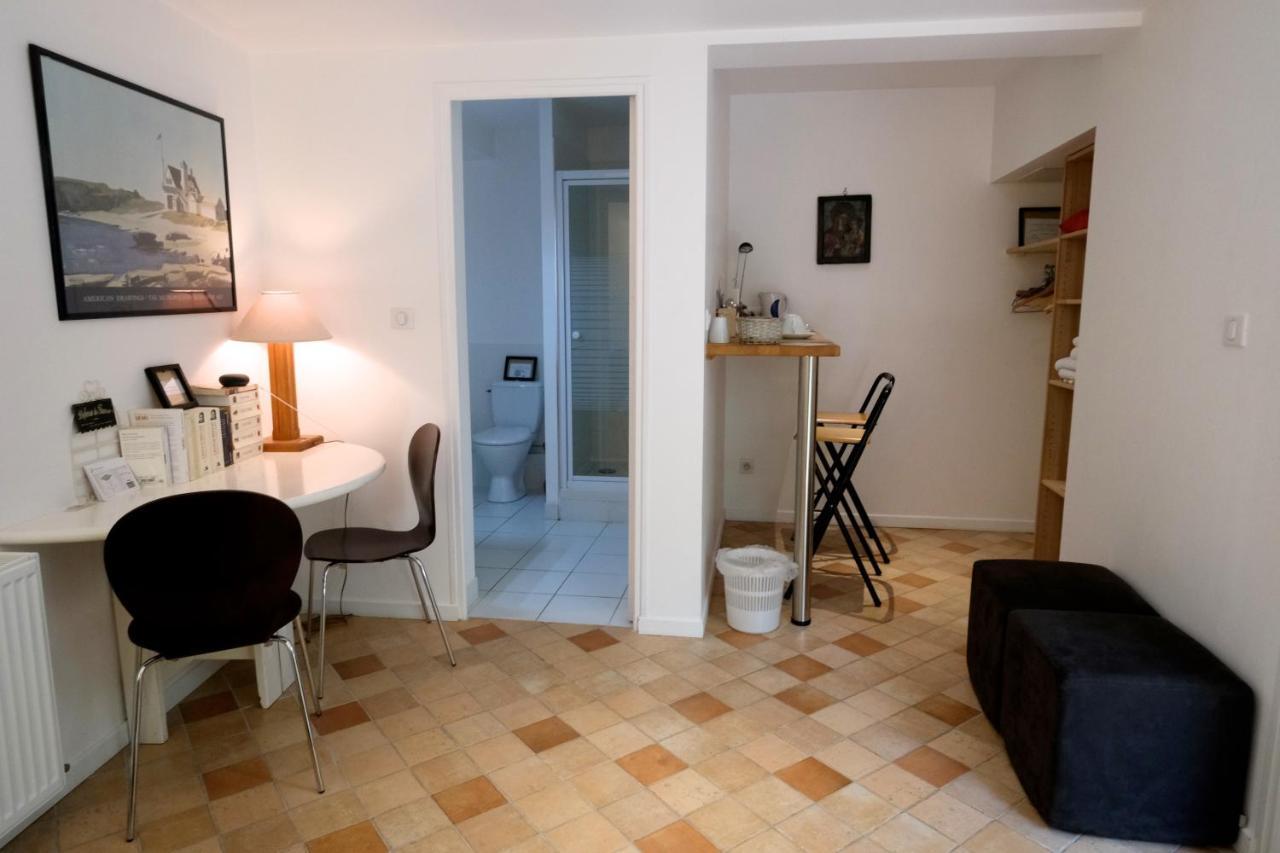 Le 3 Rue Grande Bed & Breakfast Moret-sur-Loing Exterior photo