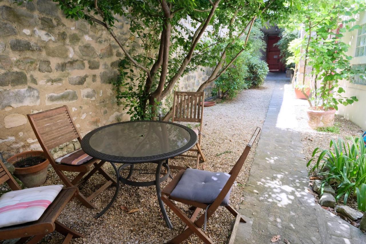 Le 3 Rue Grande Bed & Breakfast Moret-sur-Loing Exterior photo