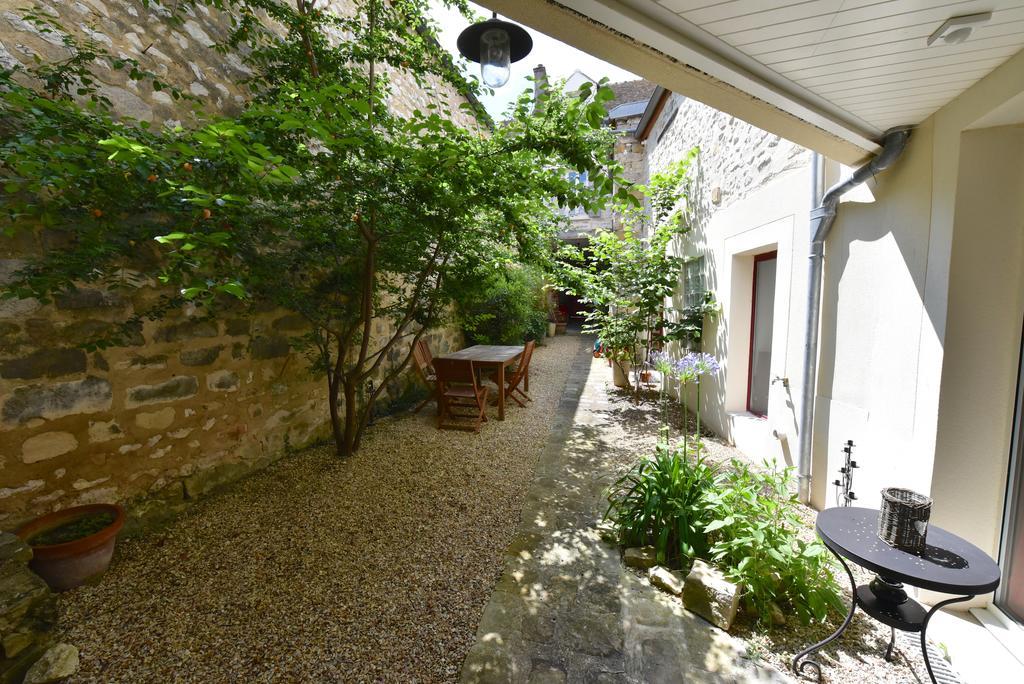 Le 3 Rue Grande Bed & Breakfast Moret-sur-Loing Exterior photo