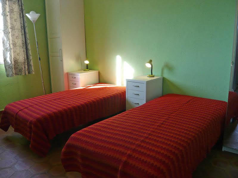 Le 3 Rue Grande Bed & Breakfast Moret-sur-Loing Exterior photo