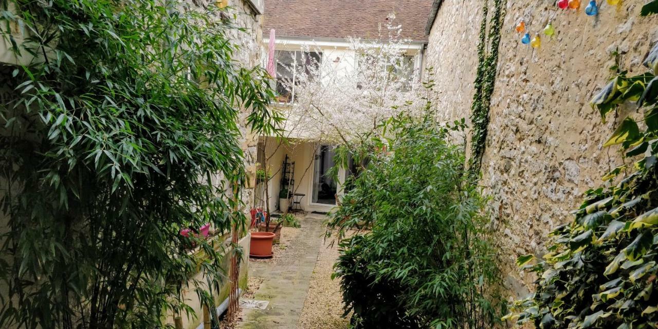 Le 3 Rue Grande Bed & Breakfast Moret-sur-Loing Exterior photo